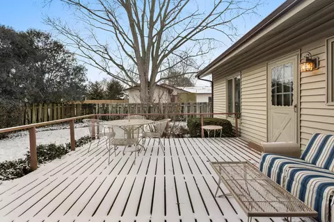 Exterior - 2121 Seaton Ct, Champaign, IL 61821 photo 4 of 9