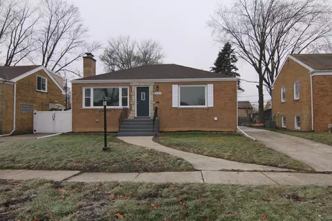2332 S 24th Ave, Broadview, IL 60155