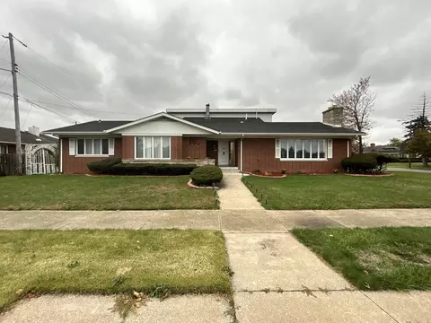 4202 Elm St, East Chicago, IN 46312
