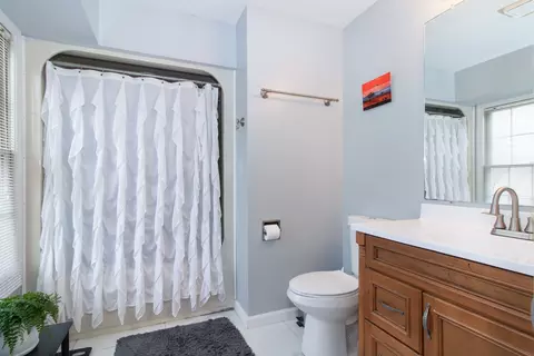 Bath - 108 N Blair Dr, Normal, IL 61761 photo 3 of 3