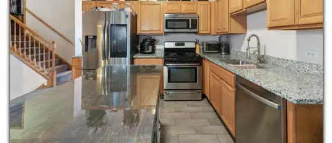 Kitchen - 14936 Albany Ave, Markham, IL 60428 photo 1 of 3