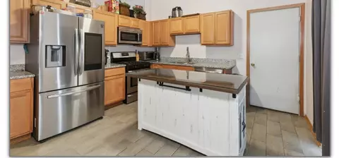 Kitchen - 14936 Albany Ave, Markham, IL 60428 photo 3 of 3