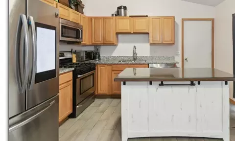 Kitchen - 14936 Albany Ave, Markham, IL 60428 photo 2 of 3