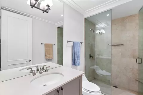 159 E Walton Pl #7A, Chicago, IL 60611 photo 21