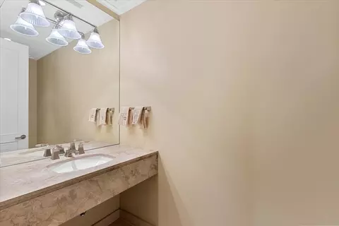 159 E Walton Pl #7A, Chicago, IL 60611 photo 11