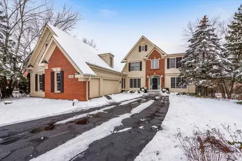 3 N950 Emily Dickinson Ln, Saint Charles, IL 60175