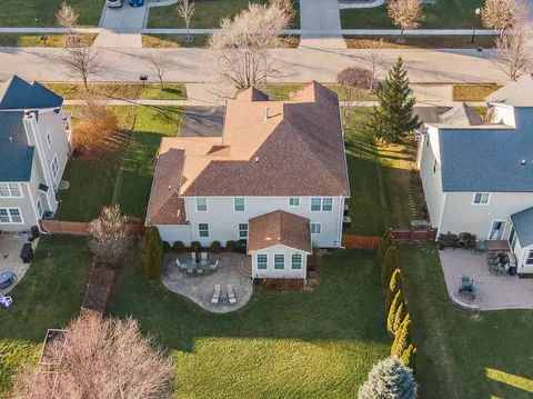 455 E Amberside Dr, Elgin, IL 60124 photo 35