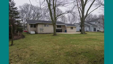 534 N Walnut St, Itasca, IL 60143 photo 4