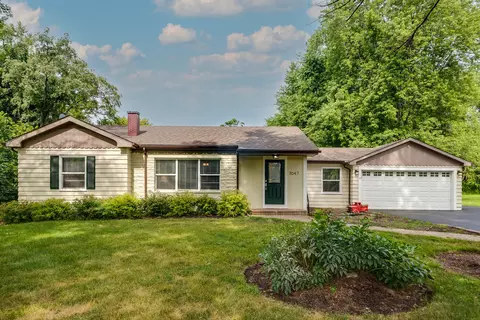 7047 N Willow Spring Rd, Long Grove, IL 60060