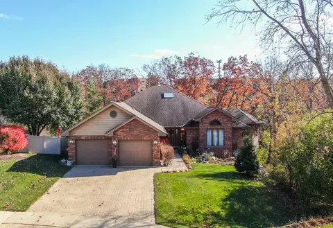 6013 Andres Ave, Tinley Park, IL 60477