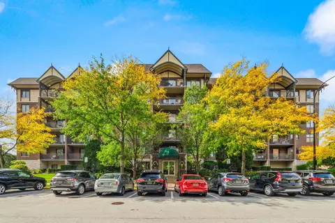 10 S Wille St #605, Mount Prospect, IL 60056