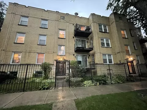 3807 W Ainslie St #B, Chicago, IL 60625