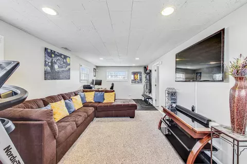 470 Audubon St, Hoffman Estates, IL 60169 photo 20