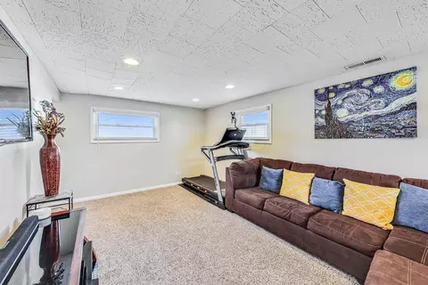 470 Audubon St, Hoffman Estates, IL 60169 photo 21