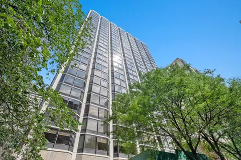 50 E Bellevue Pl #2206, Chicago, IL 60611