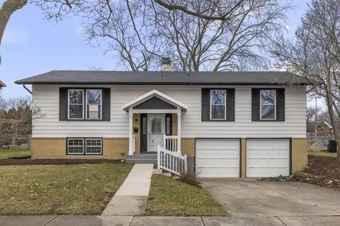 111 S Arlene Ave, Palatine, IL 60074