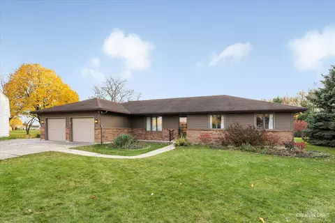 220 Dickson Ct, Yorkville, IL 60560