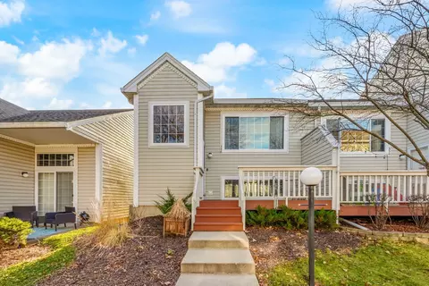 346 Springmist Ct, Bolingbrook, IL 60440