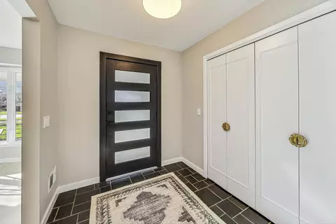 1001 Rolling Pass, Glenview, IL 60025 photo 4