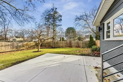 1001 Rolling Pass, Glenview, IL 60025 photo 43