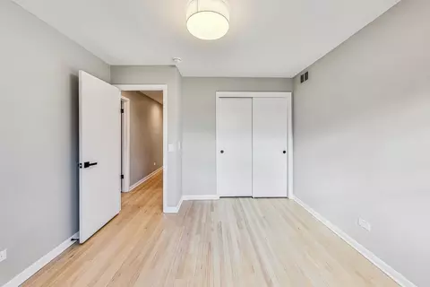 1001 Rolling Pass, Glenview, IL 60025 photo 32