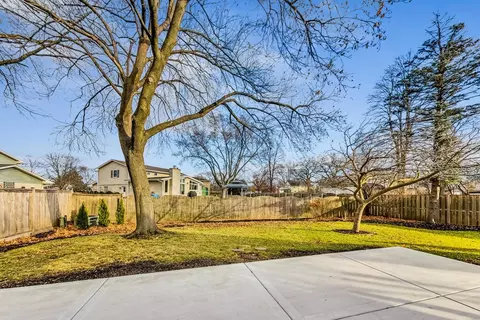 1001 Rolling Pass, Glenview, IL 60025 photo 44