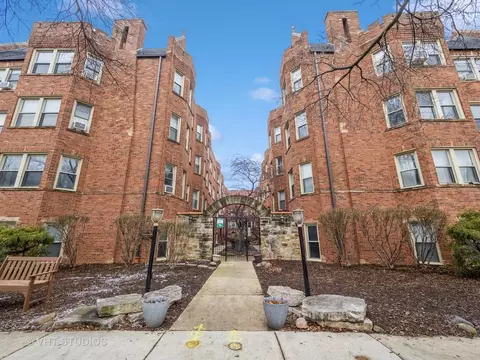 4128 N 5 N Kedvale Ave #306, Chicago, IL 60641