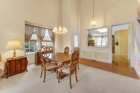 Dining - 31 Brixton Ct, Algonquin, IL 60102 photo 1 of 3