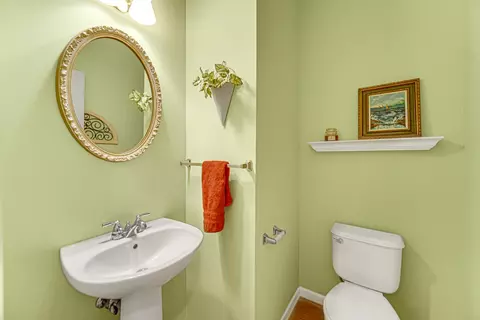 Bath - 31 Brixton Ct, Algonquin, IL 60102 photo 3 of 4