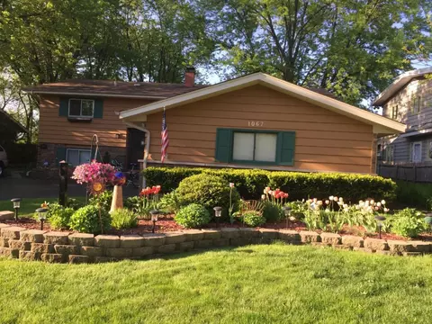1067 Dublin Dr, Mundelein, IL 60060
