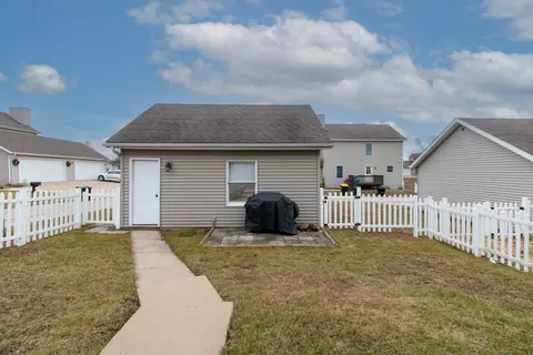 1408 Whitefield St, Normal, IL 61761 photo 38