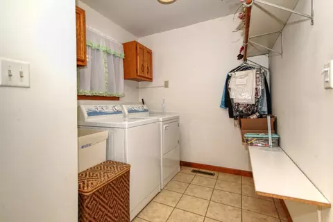 301 Shawnee Dr, Minooka, IL 60447 photo 10
