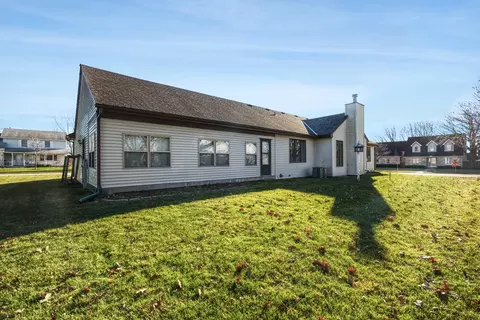 301 Shawnee Dr, Minooka, IL 60447 photo 23