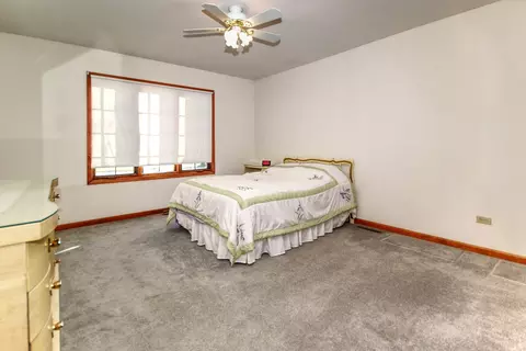 301 Shawnee Dr, Minooka, IL 60447 photo 15