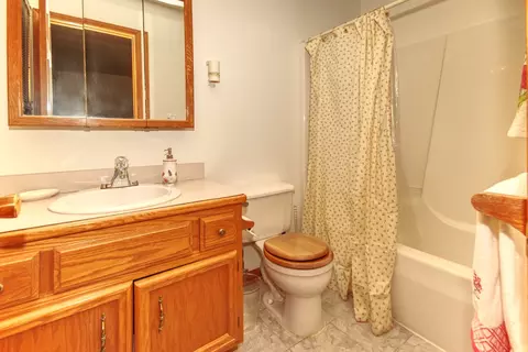 301 Shawnee Dr, Minooka, IL 60447 photo 13