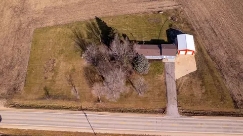 8879 Old State Rd, Clare, IL 60111 photo 4