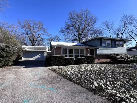 18932 Martin Ct, Country Club Hills, IL 60478