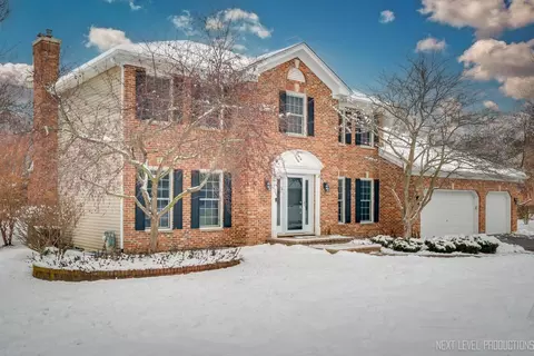 39 W216 Arbor Creek Rd, Saint Charles, IL 60175