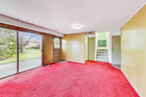 569 N 7th Ave, Des Plaines, IL 60016 photo 9