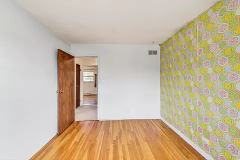 569 N 7th Ave, Des Plaines, IL 60016 photo 15