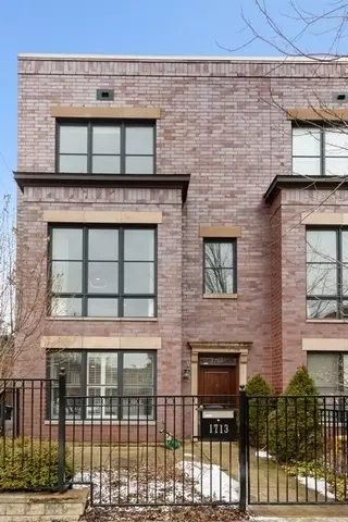 1713 W Schubert Ave #G51, Chicago, IL 60614