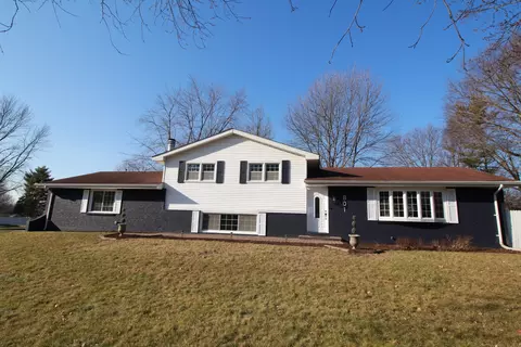 801 S Raven Rd, Shorewood, IL 60404
