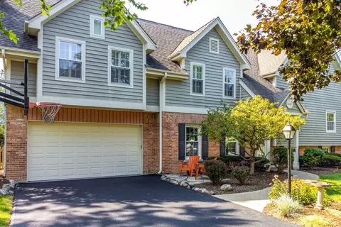 1408 Windcrest Rd, Deerfield, IL 60015 photo 2