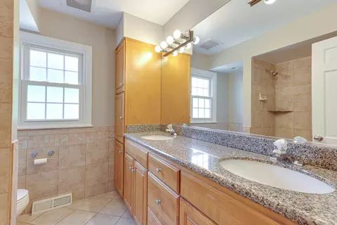 1408 Windcrest Rd, Deerfield, IL 60015 photo 14