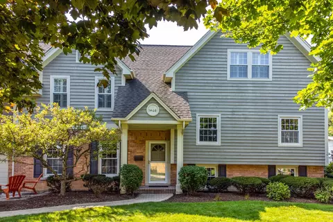 1408 Windcrest Rd, Deerfield, IL 60015 photo 4