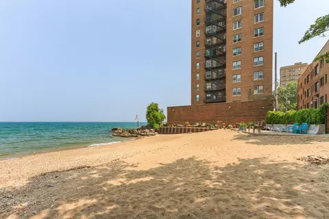 2666 E 73rd St #8E, Chicago, IL 60649 photo 27