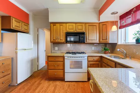 2666 E 73rd St #8E, Chicago, IL 60649 photo 17