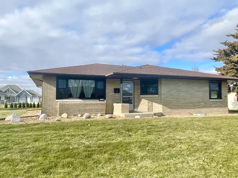 425 Swift Ave, Oglesby, IL 61348