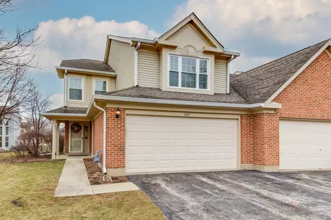 107 Stirling Ln #107, Schaumburg, IL 60194