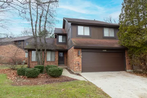 1408 Creekside Ct, Elgin, IL 60123 photo 2